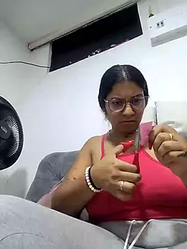 Sofythom1 online show from 10-25-25, 01:38