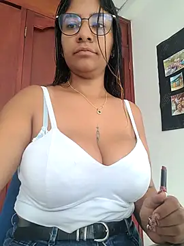 Sofythom1 online show from 05-10-26, 08:44