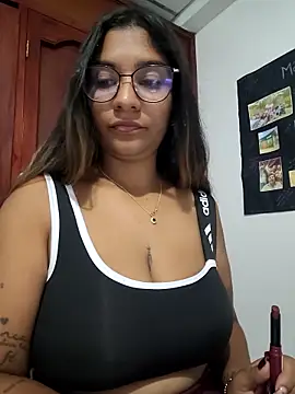 Sofythom1 online show from 05-06-26, 03:32