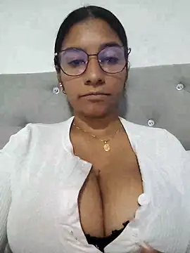 Sofythom1 online show from 03-15-26, 12:28