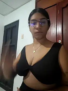 Sofythom1 online show from 04-10-26, 01:45