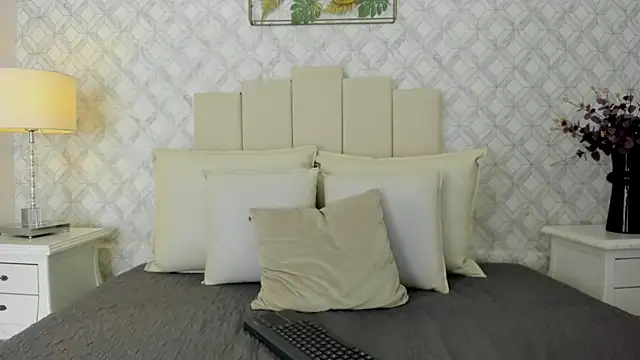 Snapshot of MarianaSanz chatting on 09-10-25, 02:16 MarianaSanz online show from 09-10-25, 02:16