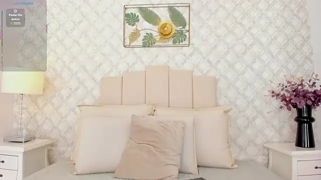 Snapshot of MarianaSanz chatting on 09-11-25, 02:06 MarianaSanz online show from 09-11-25, 02:06