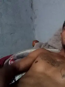 josevazk37 online show from 07-10-26, 06:19