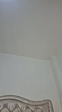 Snapshot of Kloemoretti chatting on 02-27-25, 03:18 Kloemoretti online show from 02-27-25, 03:18