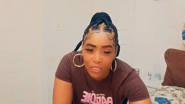 GiantBootyMilf online show from 05-23-26, 05:45