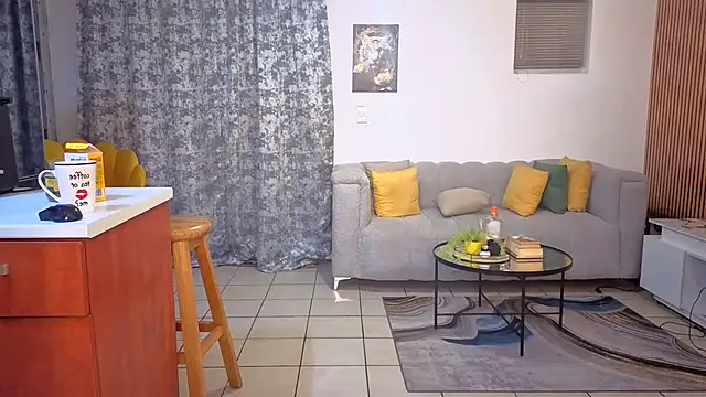 GiantBootyMilf online show from 09-29-25, 08:58