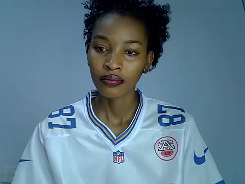 Snapshot of cute-alexis chatting on 09-19-25, 05:44 cute-alexis online show from 09-19-25, 05:44