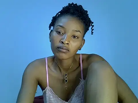 Snapshot of cute-alexis chatting on 10-21-25, 10:20 cute-alexis online show from 10-21-25, 10:20