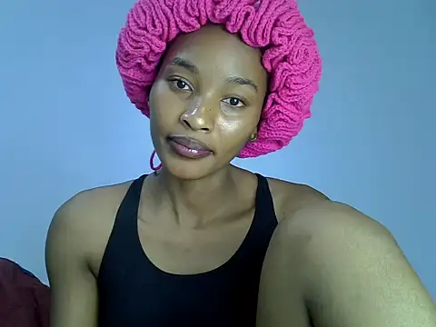 Snapshot of cute-alexis chatting on 09-25-25, 06:14 cute-alexis online show from 09-25-25, 06:14