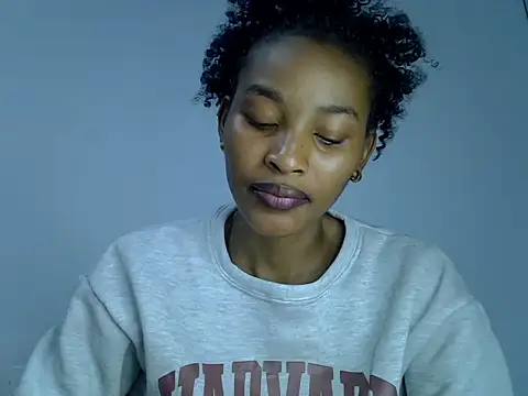 Snapshot of cute-alexis chatting on 09-19-25, 09:30 cute-alexis online show from 09-19-25, 09:30