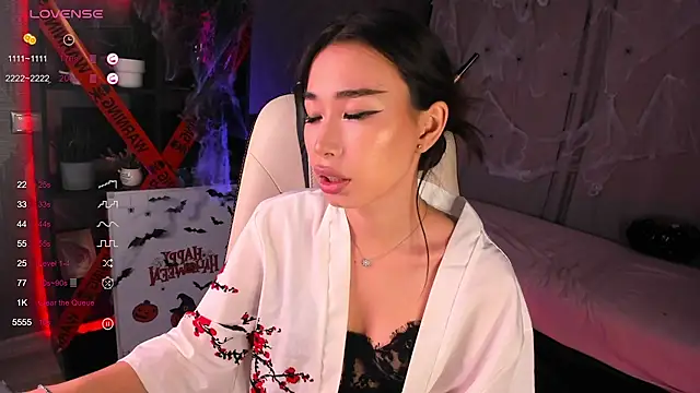 sensualily online show from 10-29-25, 02:05