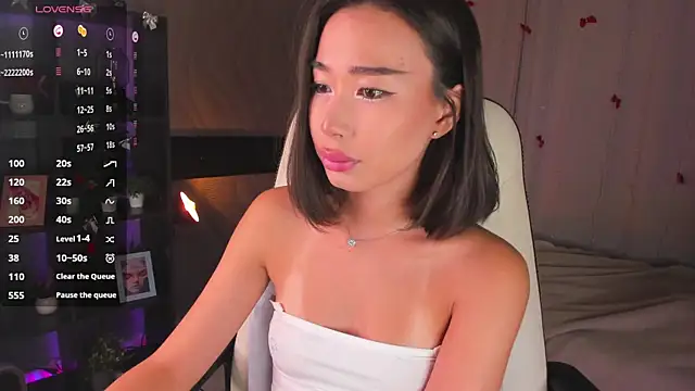 sensualily online show from 04-19-26, 06:10