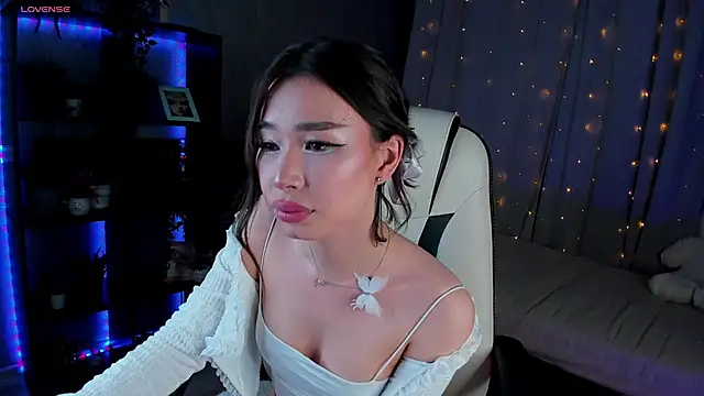 Snapshot of sensualily chatting on 03-16-25, 12:23 sensualily online show from 03-16-25, 12:23