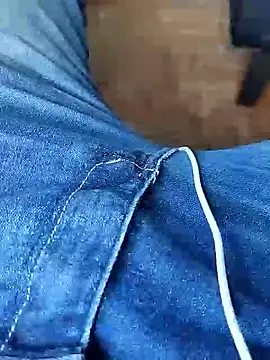 novinho23 RJ online show from 03-10-25, 07:50