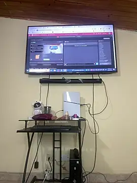 scarlet tommy online show from 04-14-26, 07:41