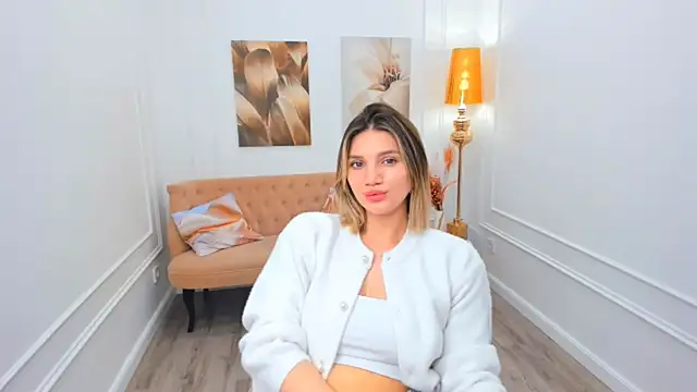 SelenaeMoore online show from 04-11-26, 07:45