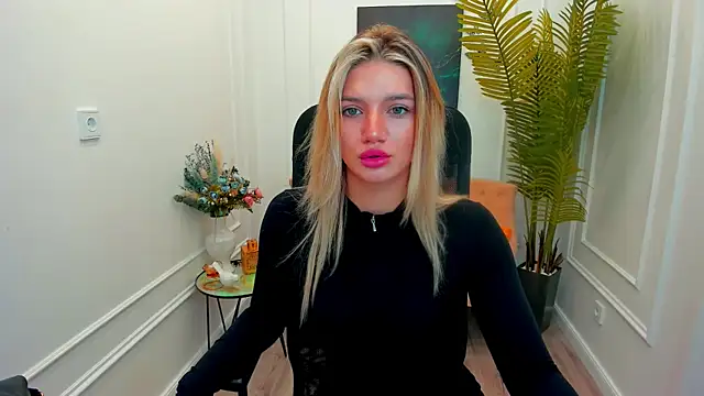 SelenaeMoore online show from 11-22-25, 04:11