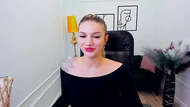 SelenaeMoore online show from 01-13-26, 03:54