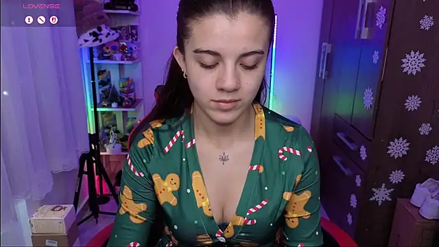 Layla castilloo online show from 12-22-25, 03:34