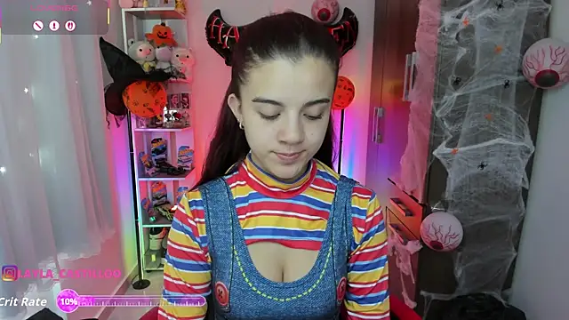 Layla castilloo online show from 10-20-25, 03:23