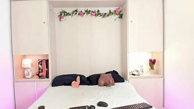 KendallRosse1 online show from 12-01-25, 12:28