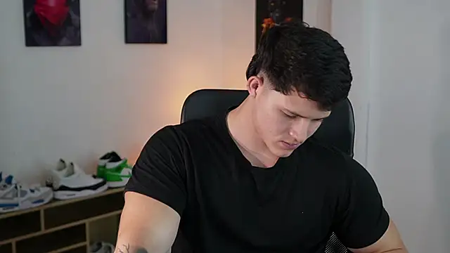 Hazzan Velez online show from 10-01-25, 02:27