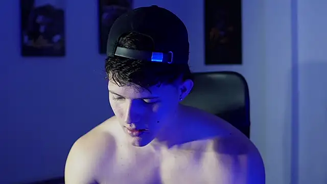 Hazzan Velez online show from 11-27-25, 03:07