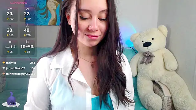 Snapshot of AlinaWett chatting on 12-21-24, 04:30 AlinaWett online show from 12-21-24, 04:30