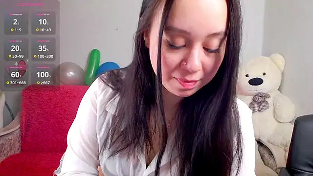 Snapshot of AlinaWett chatting on 03-08-25, 11:28 AlinaWett online show from 03-08-25, 11:28