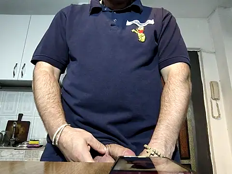 Snapshot of Maryo0001 chatting on 09-12-25, 11:04 Maryo0001 online show from 09-12-25, 11:04