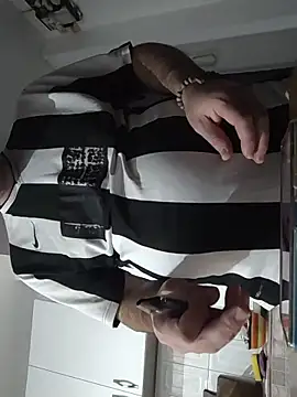 Maryo0001 online show from 11-10-25, 11:43