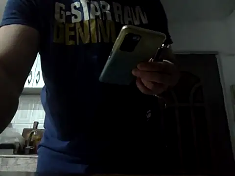 Snapshot of Maryo0001 chatting on 11-03-25, 11:52 Maryo0001 online show from 11-03-25, 11:52