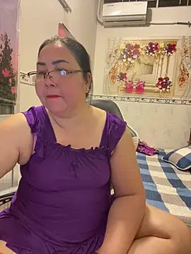 Snapshot of NDith chatting on 02-22-26, 01:57 NDith online show from 02-22-26, 01:57