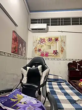 Snapshot of NDith chatting on 02-28-26, 11:21 NDith online show from 02-28-26, 11:21