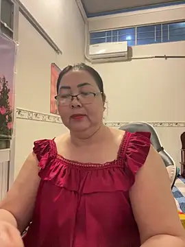 Snapshot of NDith chatting on 02-12-26, 01:33 NDith online show from 02-12-26, 01:33