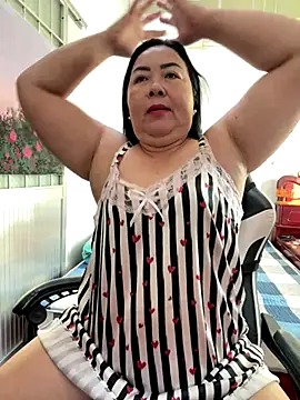 NDith online show from 11-25-25, 11:37