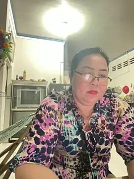 Snapshot of NDith chatting on 02-06-26, 01:29 NDith online show from 02-06-26, 01:29