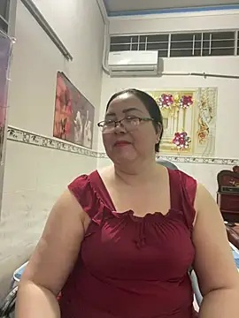 Snapshot of NDith chatting on 02-24-26, 12:17 NDith online show from 02-24-26, 12:17