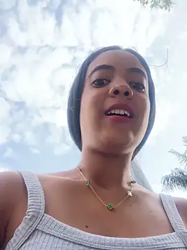 Snapshot of NAUGHTY_LITTLE_18 chatting on 09-24-25, 09:10 NAUGHTY LITTLE 18 online show from 09-24-25, 09:10