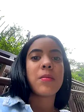 Snapshot of NAUGHTY_LITTLE_18 chatting on 09-27-25, 09:21 NAUGHTY LITTLE 18 online show from 09-27-25, 09:21