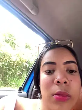 NAUGHTY LITTLE 18 online show from 02-21-26, 04:09