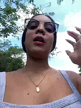 NAUGHTY LITTLE 18 online show from 02-19-26, 04:15