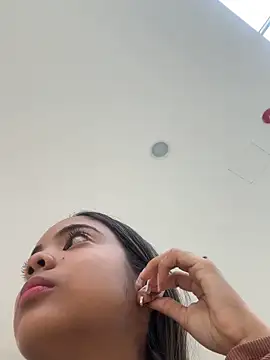 Snapshot of NAUGHTY_LITTLE_18 chatting on 03-05-25, 09:15 NAUGHTY LITTLE 18 online show from 03-05-25, 09:15