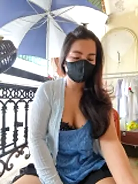 Snapshot of lyna_bl chatting on 12-16-25, 02:27 lyna bl online show from 12-16-25, 02:27