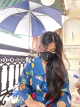 Snapshot of lyna_bl chatting on 11-28-25, 01:06 lyna bl online show from 11-28-25, 01:06