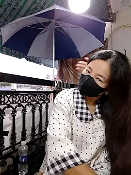 Snapshot of lyna_bl chatting on 11-28-25, 11:16 lyna bl online show from 11-28-25, 11:16