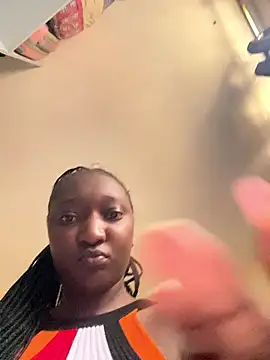 Snapshot of annkeller chatting on 01-14-26, 09:35 annkeller online show from 01-14-26, 09:35