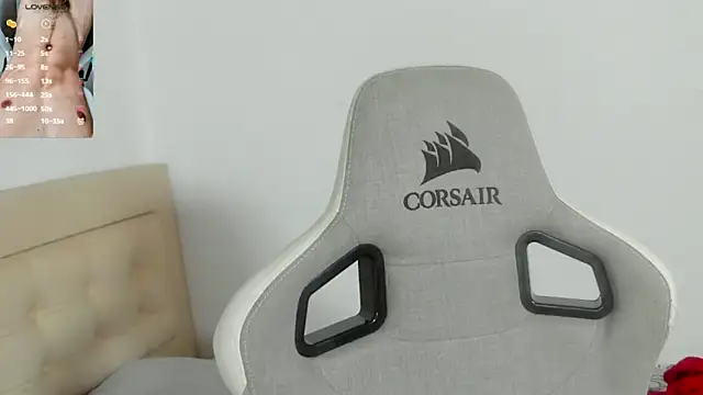 Snapshot of Zack_Slater chatting on 11-08-25, 06:33 Zack Slater online show from 11-08-25, 06:33