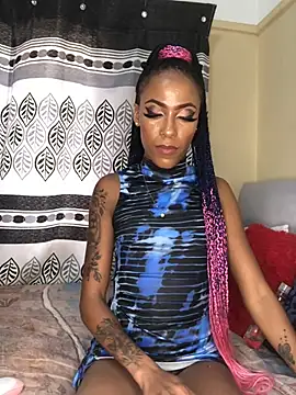 Snapshot of Kylie_Hairy_Bbc chatting on 02-19-25, 10:34 Kylie Hairy Bbc online show from 02-19-25, 10:34